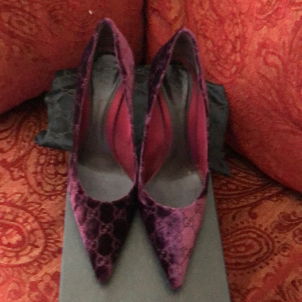 Gucci shoes